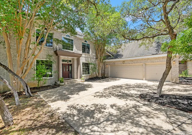 Photo 3 of Single family home for sale at 12415 Winding, San Antonio, TX 78230 | MLS# 1915018 | Listing updated on 2026-04-13