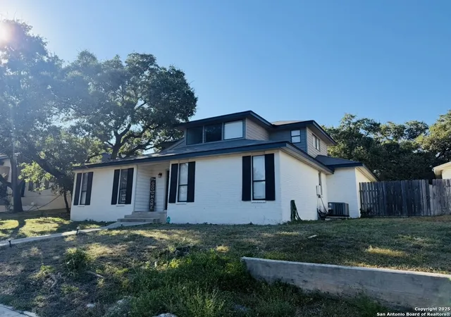 Photo 2 of Single family home for sale at 13319 Rockhampton, San Antonio, TX 78232 | MLS# 1915019 | Listing updated on 2025-10-24