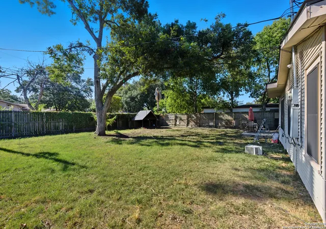 Photo 25 of Single family home for sale at 118 Raleigh Pl, San Antonio, TX 78201 | MLS# 1915078 | Listing updated on 2026-10-09