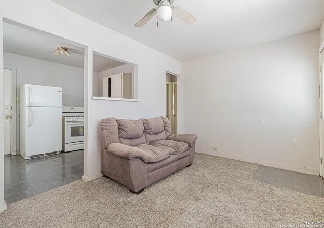 Homes for sale in San Antonio, TX | 442 Sw 41St St, San Antonio, TX 78237 | MLS# 1915187
