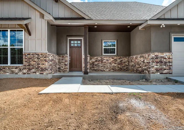 5th image of 639 Old Camp, Bandera, TX 78003 | MLS# 1915199