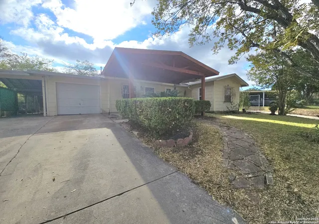 Photo 2 of Sale Pending at 6410 Greencastle St, San Antonio, TX 78242 | MLS# 1915205 | Listing updated on 2026-01-30