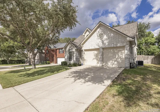 Photo 3 of Sale Pending at 1109 Arbor Dawn, Schertz, TX 78154 | MLS# 1915221 | Listing updated on 2025-11-06