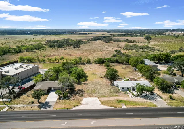 Photo 3 of Sale Pending at 1102 S State Hwy 46, New Braunfels, TX 78130 | MLS# 1915238 | Listing updated on 2025-11-20