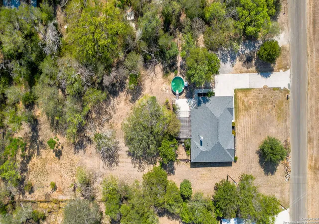 1st image of 105 Tomahawk, Seguin, TX 78155 | MLS# 1915377