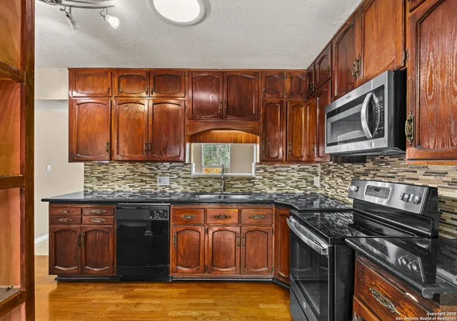 Photo 2 of Sale Pending at 502 Brookview, San Antonio, TX 78213 | MLS# 1915382 | Listing updated on 2025-11-25