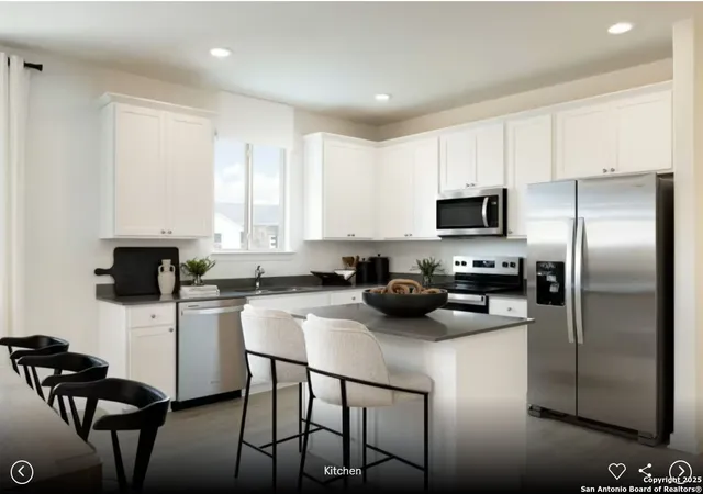 Photo 3 of Single family home for sale at 817 Cardenas, San Marcos, TX 78666 | MLS# 1915433 | Listing updated on 2025-10-25