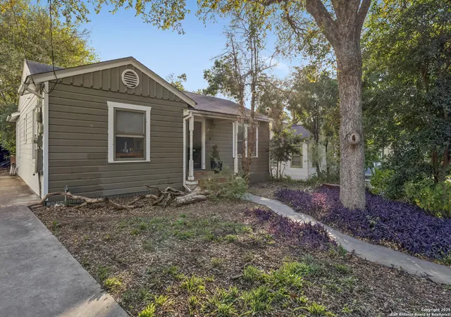Homes for sale in Alamo Heights, TX | 126 College Blvd, Alamo Heights, TX 78209 | MLS# 1915453