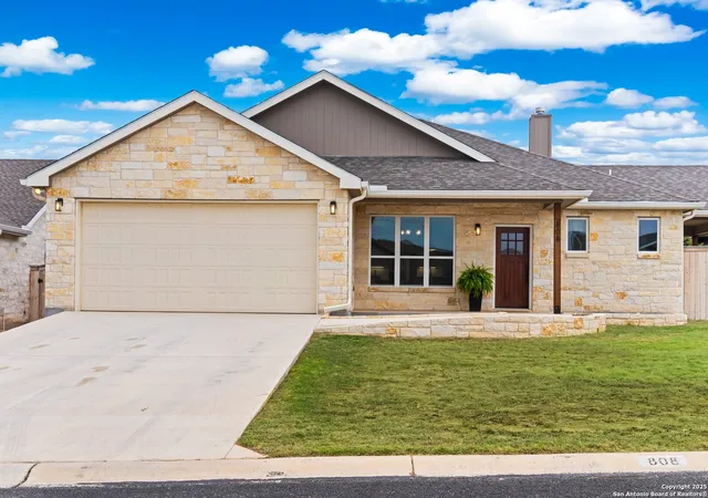 1st image of 808 Gray Oak, Fredericksburg, TX 78624 | MLS# 1915530