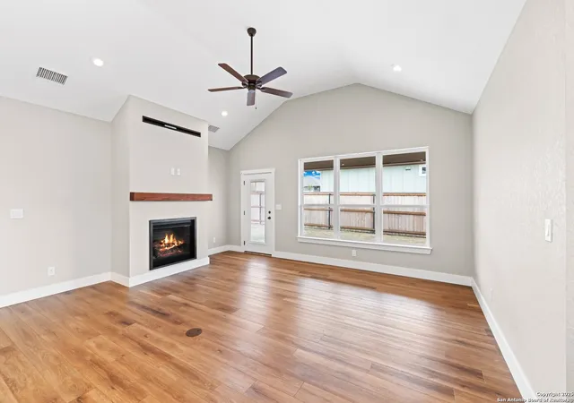 4th image of 808 Gray Oak, Fredericksburg, TX 78624 | MLS# 1915530