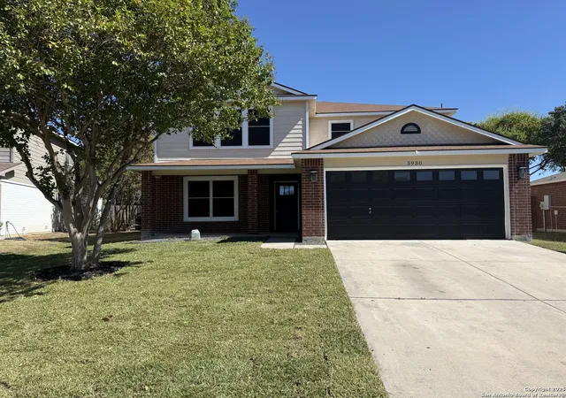 Photo 3 of Sale Pending at 5930 Oak Blossom, San Antonio, TX 78250 | MLS# 1915536 | Listing updated on 2025-11-21