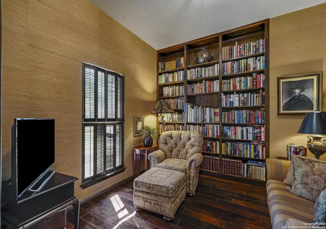 Photo 4 of Single family home for sale at 127 Siebeneicher Rd, Boerne, TX 78006 | MLS# 1915553 | Listing updated on 2026-09-09