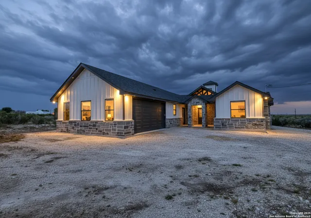 2nd image of 58 Greystone Hills Circle, Uvalde, TX 78801 | MLS# 1915566