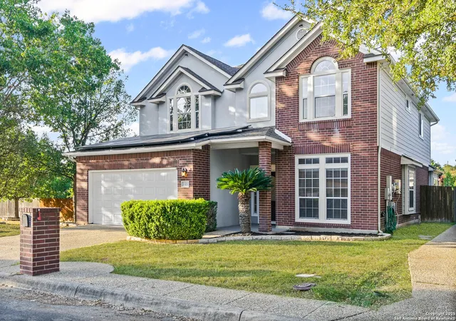 Photo 2 of Sale Pending at 1323 Brook Blf, San Antonio, TX 78248 | MLS# 1915593 | Listing updated on 2025-11-01