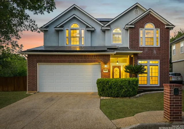 Photo 3 of Sale Pending at 1323 Brook Blf, San Antonio, TX 78248 | MLS# 1915593 | Listing updated on 2025-11-01