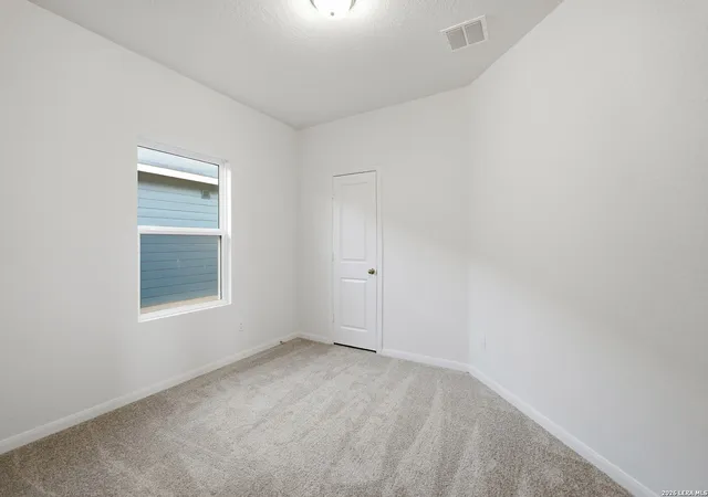 Photo 4 of Single family home for sale at 8532 Frostwood Heights, San Antonio, TX 78263 | MLS# 1915606 | Listing updated on 2026-07-05