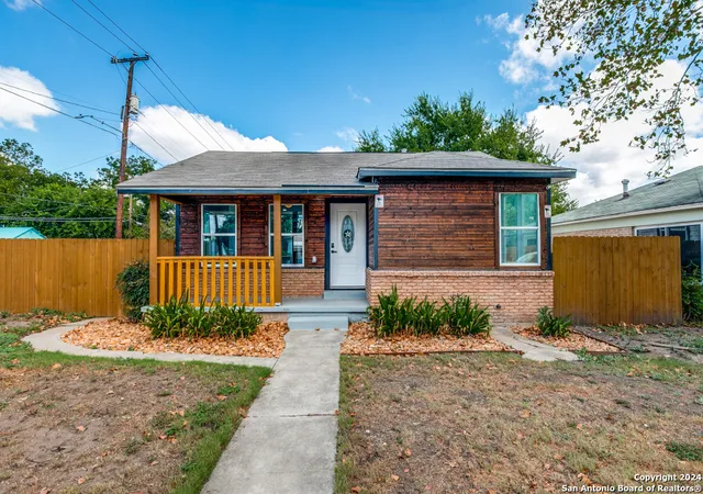 Photo 1 of Sale Pending at 259 Drake Ave, San Antonio, TX 78204 | MLS# 1915611 | Listing updated on 2025-10-20