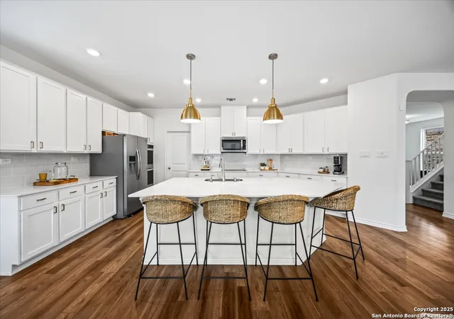 Photo 3 of Sale Pending at 5323 Espinoso Way, San Antonio, TX 78261 | MLS# 1915623 | Listing updated on 2025-11-22