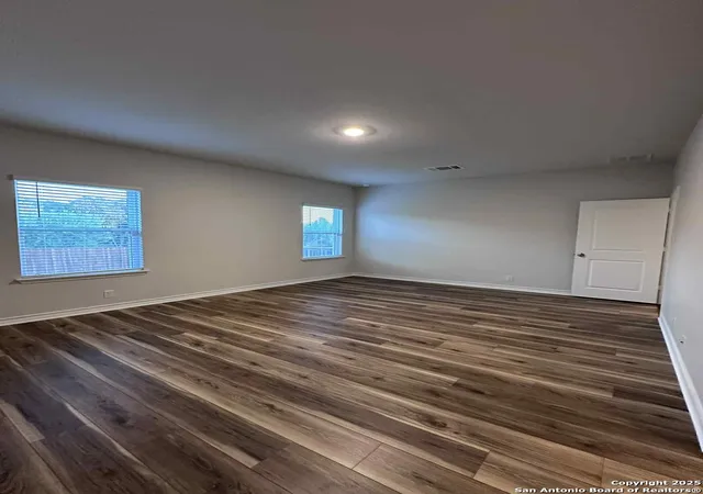 Photo 3 of Single family home for sale at 21328 Ruby Creek, San Antonio, TX 78266 | MLS# 1915656 | Listing updated on 2025-10-26