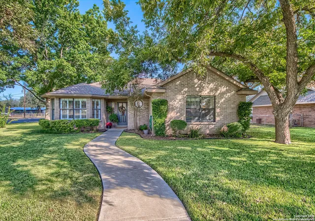 Photo 1 of Sale Pending at 1206 31st Street, Hondo, TX 78861 | MLS# 1915683 | Listing updated on 2025-11-17
