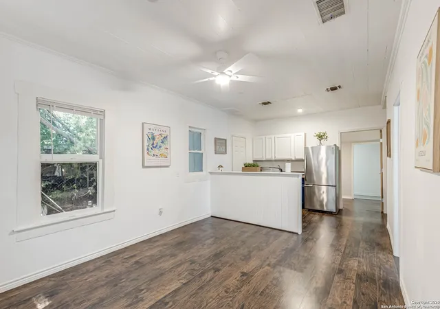 5th image of 841 Texas, San Antonio, TX 78201 | MLS# 1915710