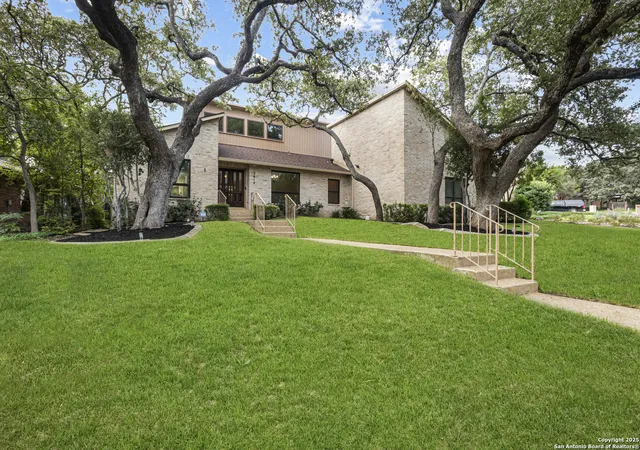 Photo 1 of Sale Pending at 3614 Hunters Dream, San Antonio, TX 78230 | MLS# 1915722 | Listing updated on 2025-10-27
