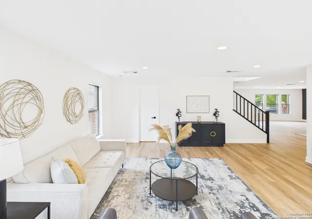 Photo 3 of Single family home for sale at 4933 Corian Well Dr, San Antonio, TX 78247 | MLS# 1915723 | Listing updated on 2025-11-17