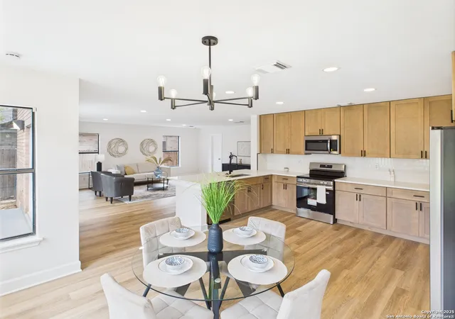 Photo 4 of Single family home for sale at 4933 Corian Well Dr, San Antonio, TX 78247 | MLS# 1915723 | Listing updated on 2025-11-17