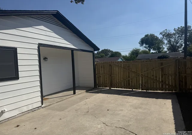 4th image of 143 Toltec, San Antonio, TX 78237 | MLS# 1915777