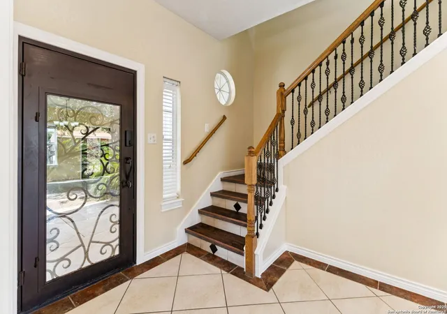 Photo 3 of Sale Pending at 2822 Lou St, San Antonio, TX 78222 | MLS# 1915796 | Listing updated on 2026-01-26