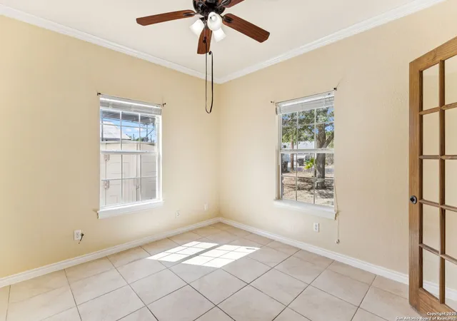 Photo 4 of Sale Pending at 2822 Lou St, San Antonio, TX 78222 | MLS# 1915796 | Listing updated on 2026-01-26