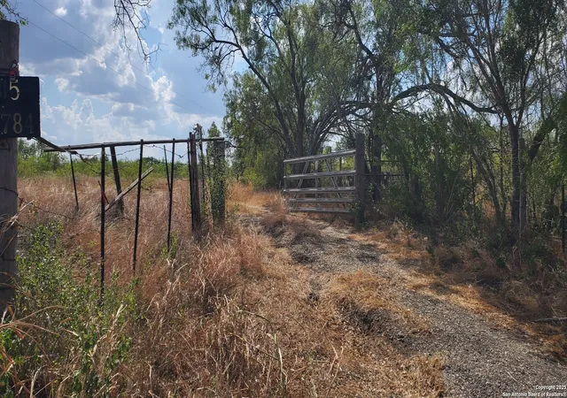 Photo 1 of Land for sale at 5815 Fm 1784, Pleasanton, TX 78064 | MLS# 1915797 | Listing updated on 2026-03-26