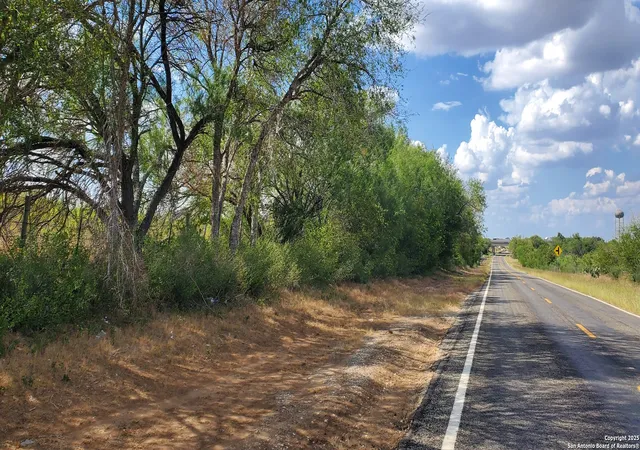 Photo 3 of Land for sale at 5815 Fm 1784, Pleasanton, TX 78064 | MLS# 1915797 | Listing updated on 2026-03-26