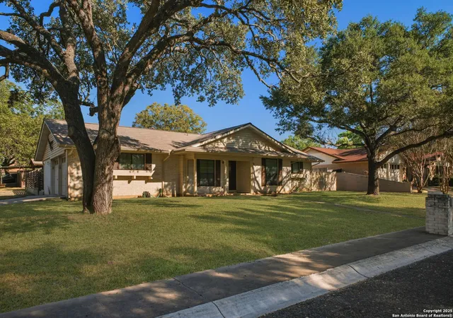 Photo 1 of Single family home for sale at 101 Patrick Henry, Schertz, TX 78154 | MLS# 1915823 | Listing updated on 2025-12-06