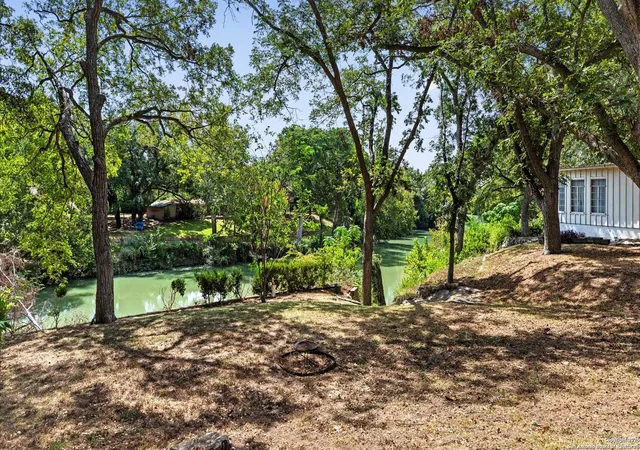 1st image of 949 Burges, Seguin, TX 78155 | MLS# 1915831