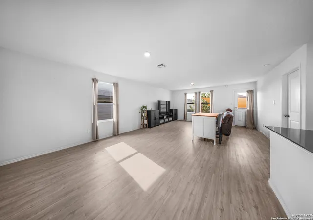 4th image of 5424 Thyme Corner, Saint Hedwig, TX 78152 | MLS# 1915832