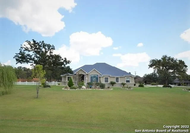 Photo 1 of Single family home for sale at 101 Auburn Cove, La Vernia, TX 78121 | MLS# 1915857 | Listing updated on 2025-12-02