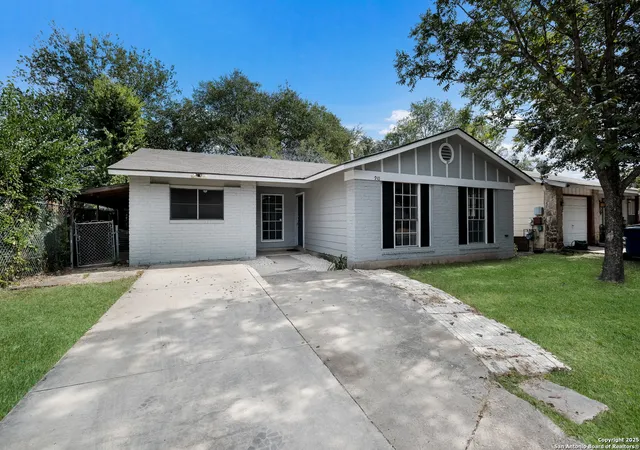 Photo 2 of Sale Pending at 910 Spring Park St, San Antonio, TX 78227 | MLS# 1915896 | Listing updated on 2026-02-13