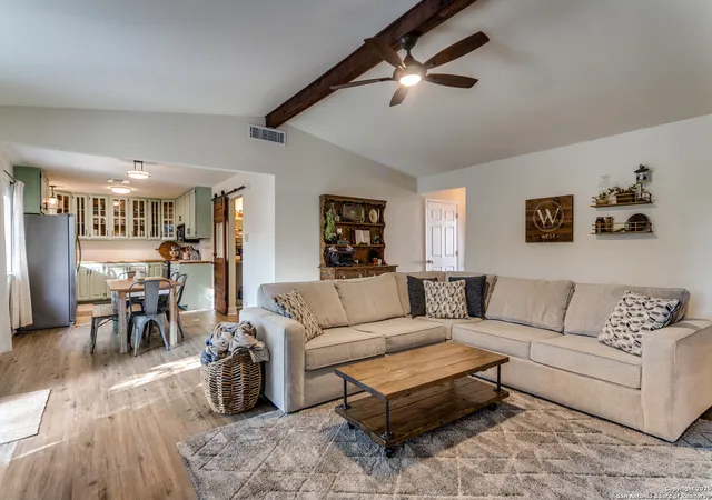 Photo 4 of Sale Pending at 14322 Pembridge, San Antonio, TX 78247 | MLS# 1915923 | Listing updated on 2025-11-15