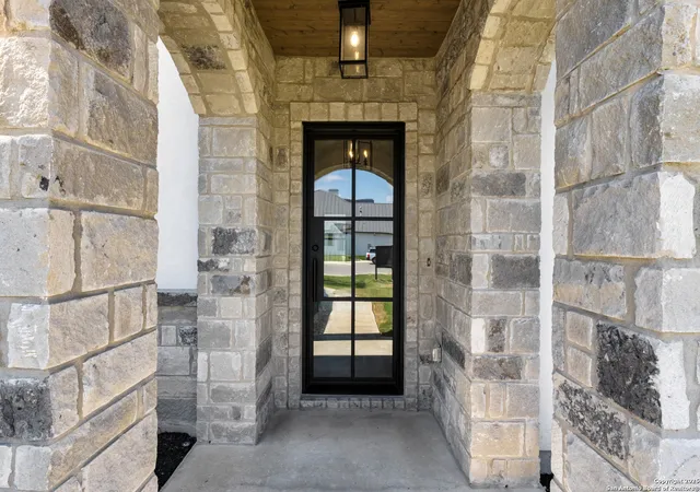 Photo 3 of Single family home for sale at 278 Allen Ave, Castroville, TX 78009 | MLS# 1915929 | Listing updated on 2026-02-16