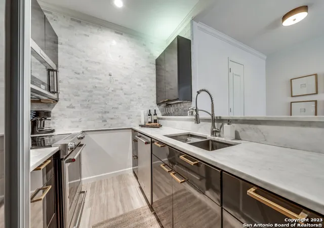 5th image of 7711 Broadway #9B, San Antonio, TX 78209 | MLS# 1915932