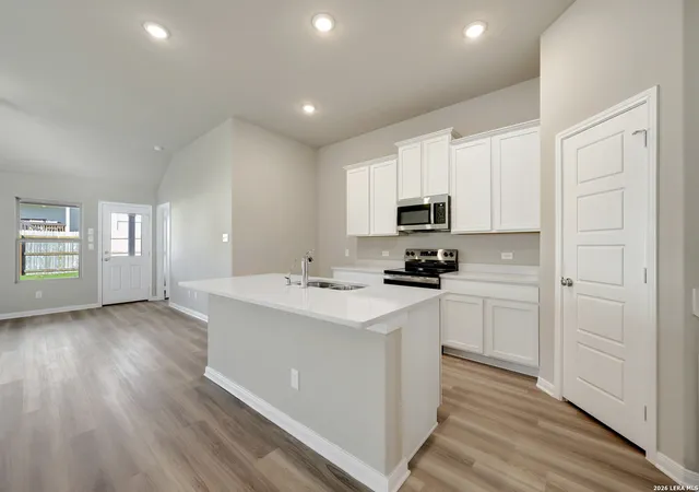 4th image of 1104 Limestone Ridge, Seguin, TX 78155 | MLS# 1915959