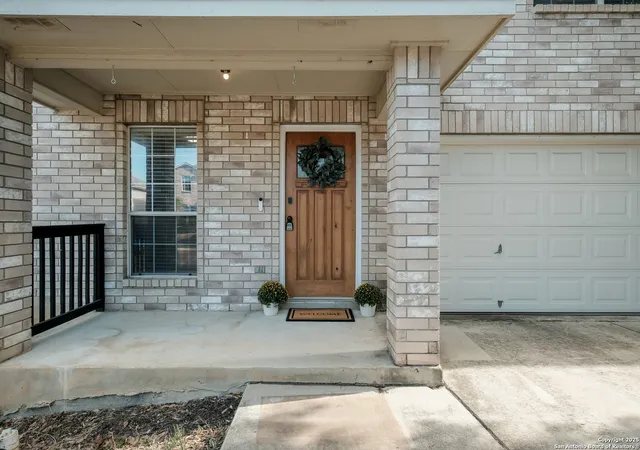 Photo 3 of Single family home for sale at 9722 Battle, San Antonio, TX 78239 | MLS# 1915962 | Listing updated on 2026-02-19