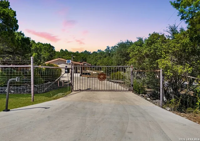 Photo 3 of Single family home for sale at 789 Barbara, Canyon Lake, TX 78133 | MLS# 1915975 | Listing updated on 2026-05-27
