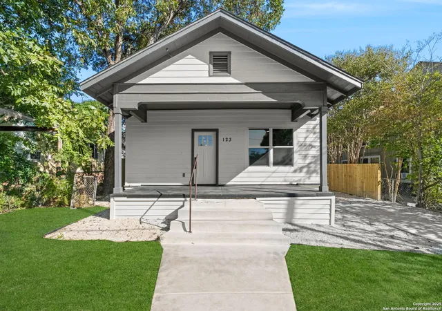 Photo 1 of Single family home for sale at 123 Sandmeyer St, San Antonio, TX 78208 | MLS# 1916004 | Listing updated on 2025-11-05