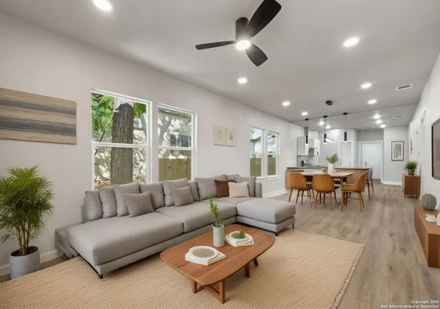Photo 3 of Single family home for sale at 123 Sandmeyer St, San Antonio, TX 78208 | MLS# 1916004 | Listing updated on 2025-11-05