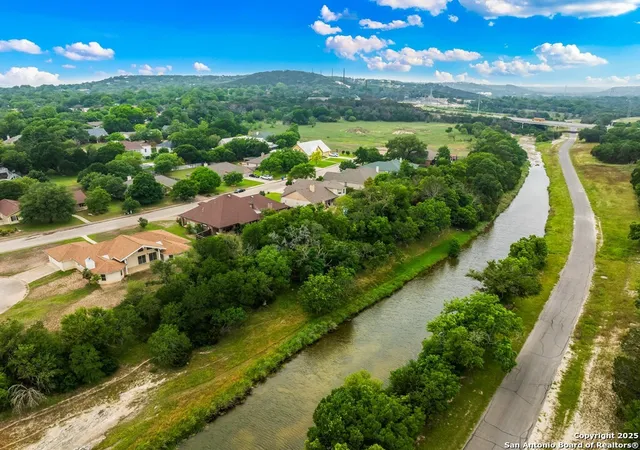 Photo 2 of Single family home for sale at 1019 Creek Run, Kerrville, TX 78028 | MLS# 1916040 | Listing updated on 2026-01-13