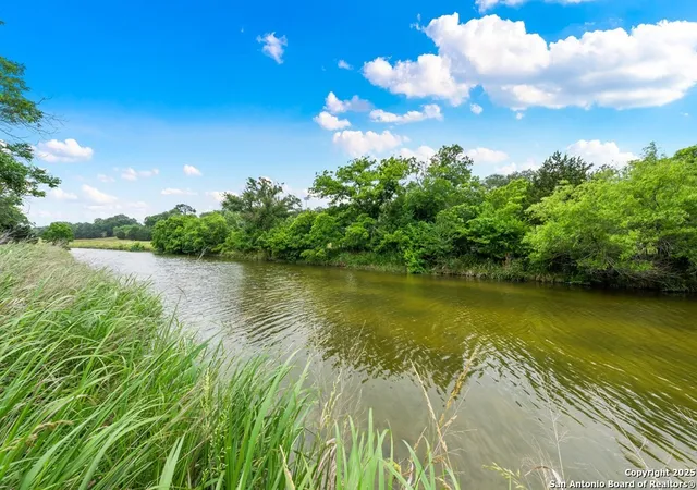 Photo 3 of Single family home for sale at 1019 Creek Run, Kerrville, TX 78028 | MLS# 1916040 | Listing updated on 2026-01-13