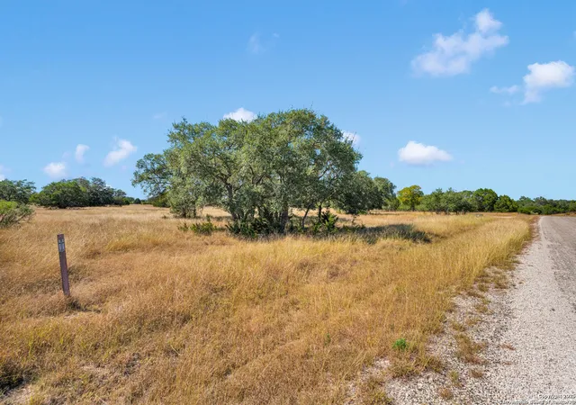 Photo 3 of Sale Pending at 488 Buckskin, Bandera, TX 78003 | MLS# 1916042 | Listing updated on 2025-11-29