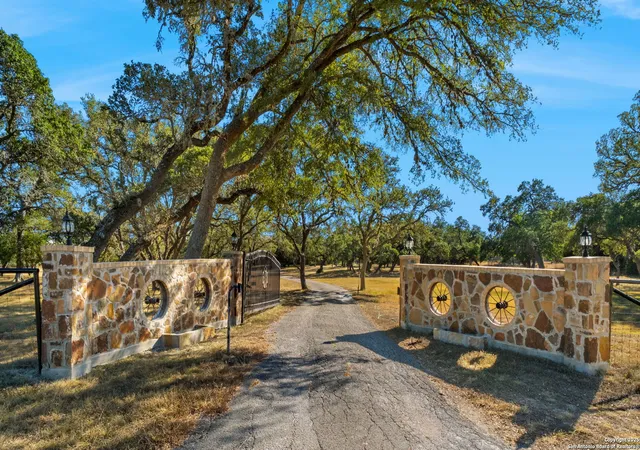 Photo 3 of Single family home for sale at 4708 W Ammann, Bulverde, TX 78163 | MLS# 1916044 | Listing updated on 2026-04-04